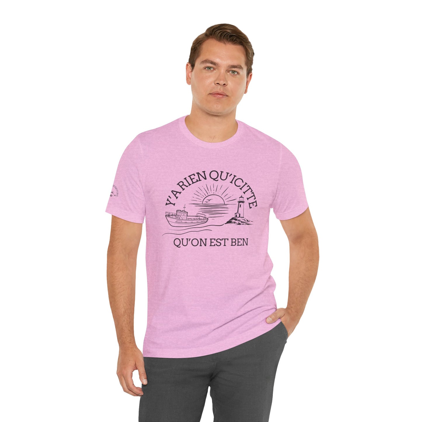 Sunset Sailboat Unisex Tee - Y'a rien qu'icitte Qu'on est ben - Crée_ation Nature DC