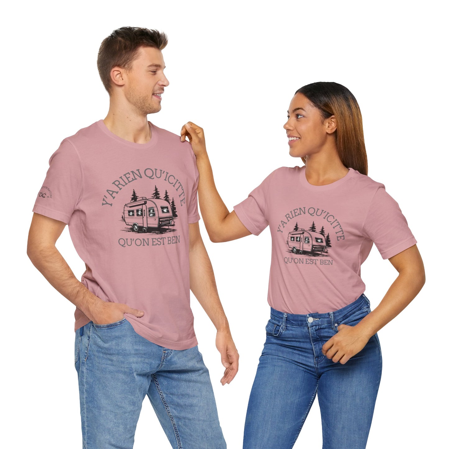 Bohemian RV Adventure Tee - Y'A Rien Qu'citte Qu'on Est Ben - Crée_ation Nature DC
