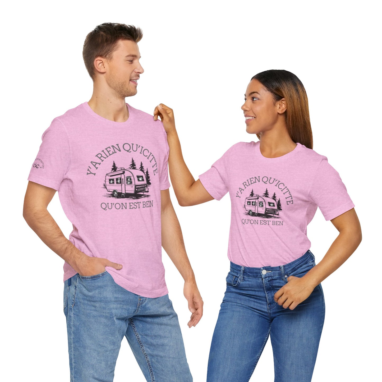 Bohemian RV Adventure Tee - Y'A Rien Qu'citte Qu'on Est Ben - Crée_ation Nature DC