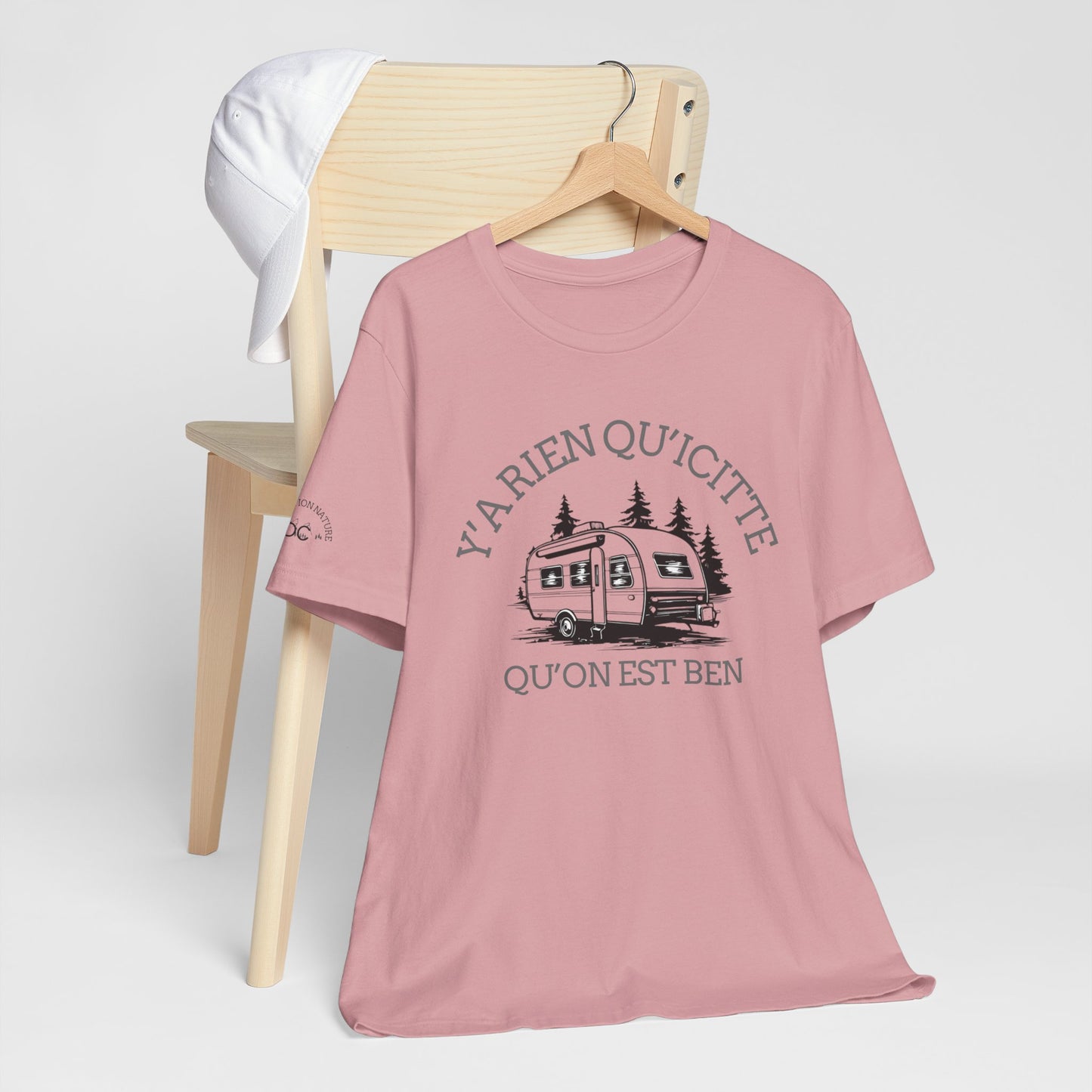 Bohemian RV Adventure Tee - Y'A Rien Qu'citte Qu'on Est Ben - Crée_ation Nature DC