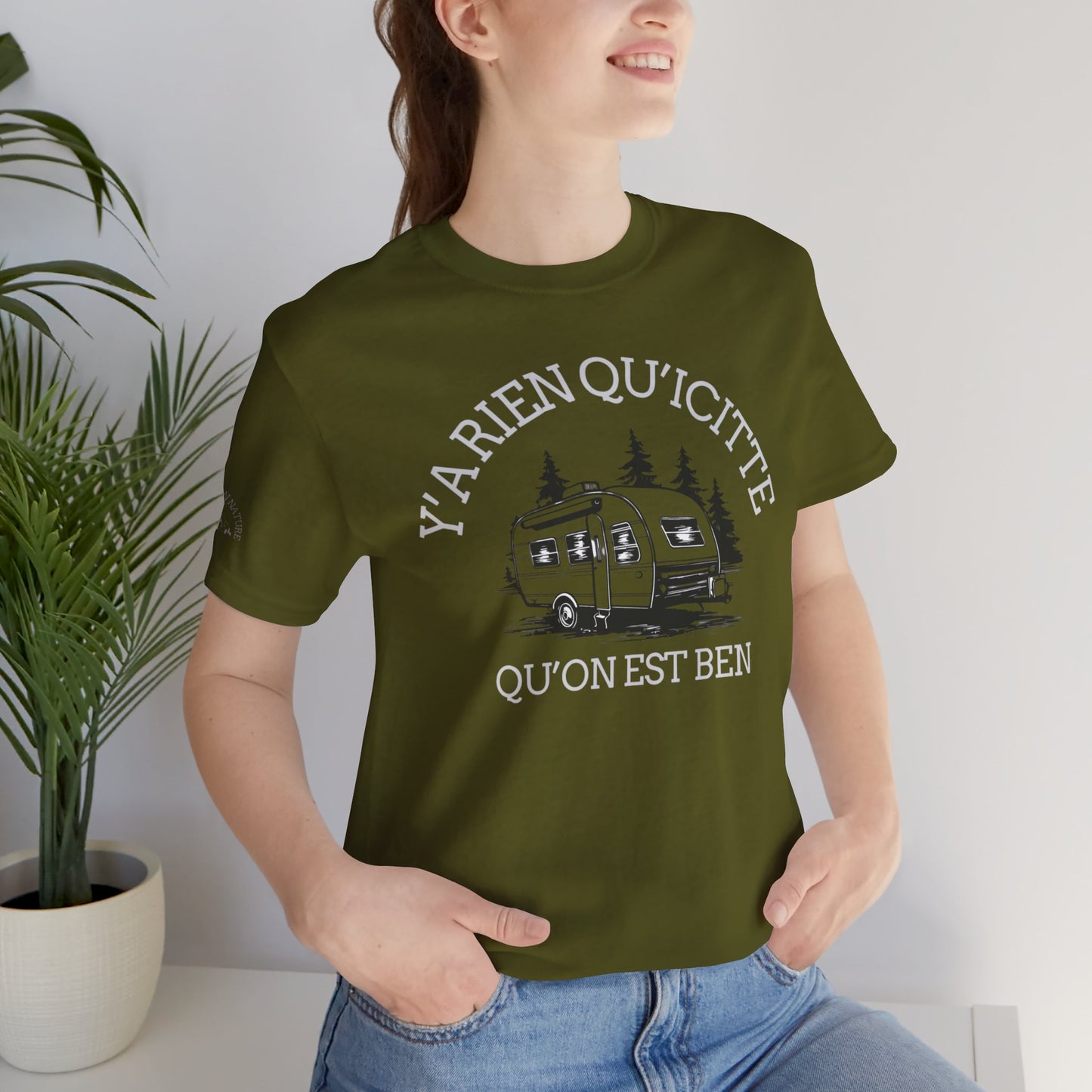 Retro Camping Graphic Tee - "Y'a Rien Quitté" - Crée_ation Nature DC