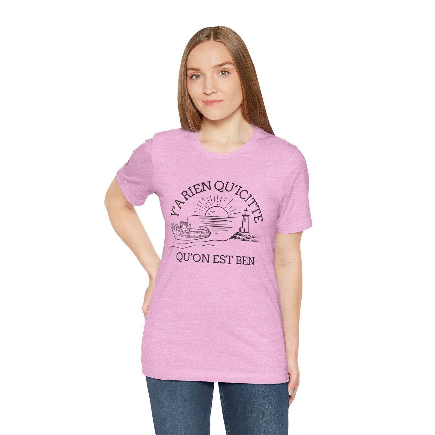 Sunset Sailboat Unisex Tee - Y'a rien qu'icitte Qu'on est ben - Crée_ation Nature DC