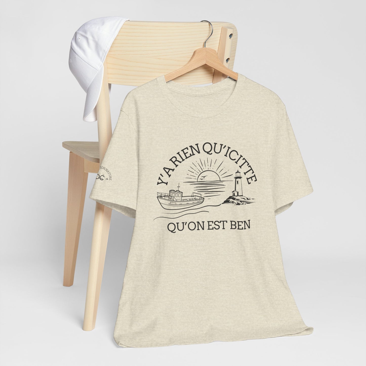 Sunset Sailboat Unisex Tee - Y'a rien qu'icitte Qu'on est ben - Crée_ation Nature DC