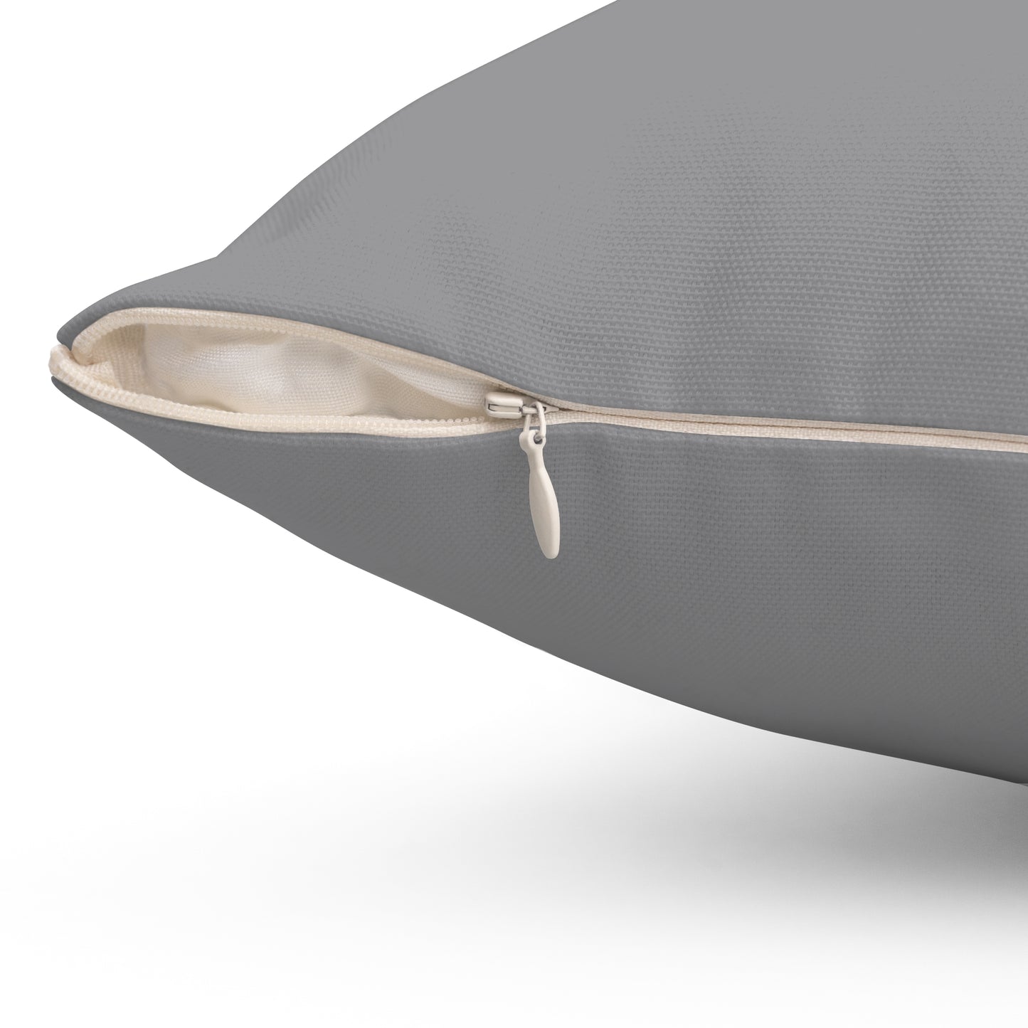 coussin décoratif-Retro Camping Square Pillow - 'Y'a Rien Qu'icitte Qu'on Est Ben'-Crée_Ation Nature DC