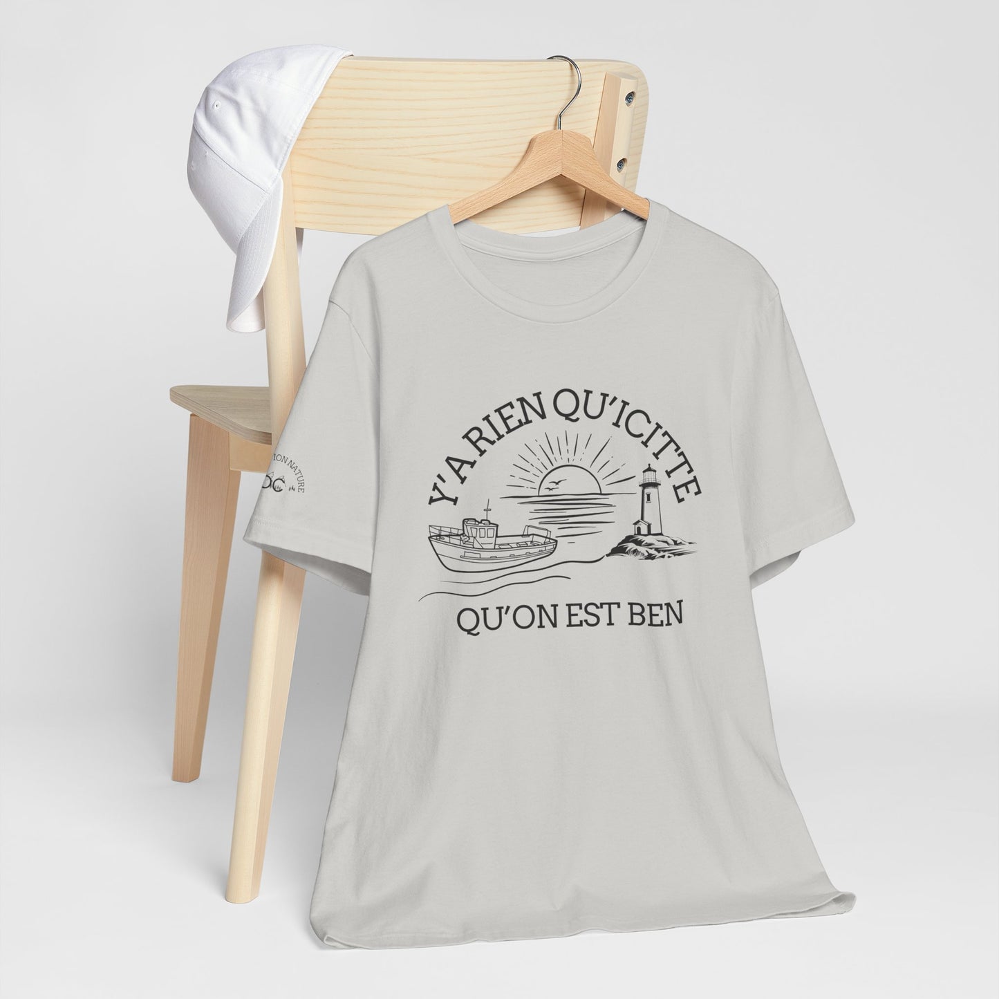 Sunset Sailboat Unisex Tee - Y'a rien qu'icitte Qu'on est ben - Crée_ation Nature DC