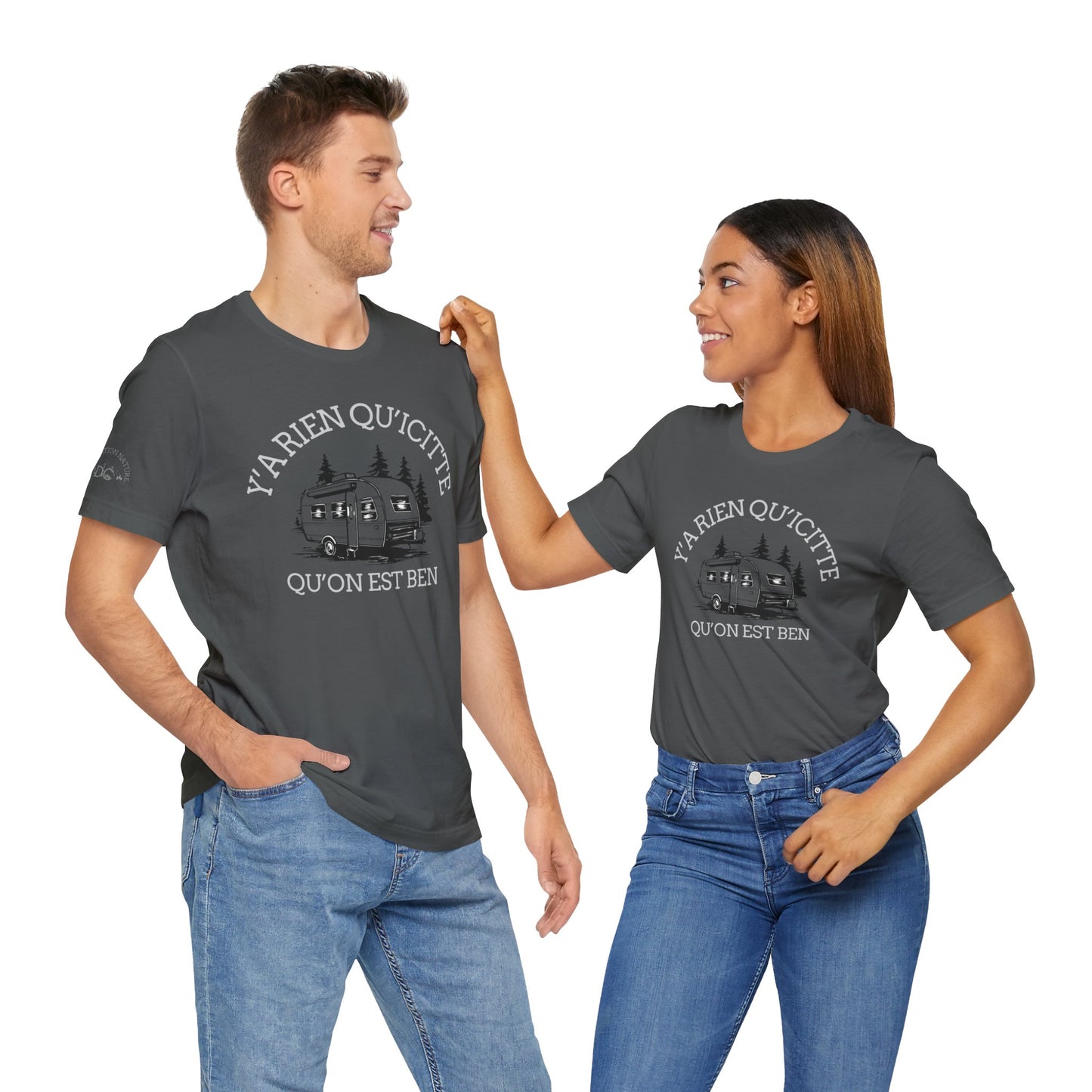Retro Camping Graphic Tee - "Y'a Rien Quitté" - Crée_ation Nature DC