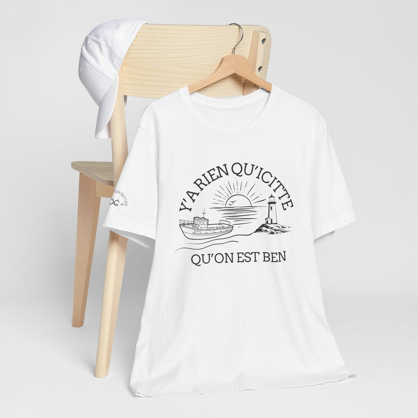 Sunset Sailboat Unisex Tee - Y'a rien qu'icitte Qu'on est ben - Crée_ation Nature DC