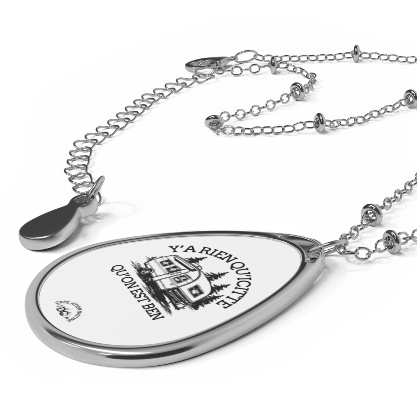 Inspirational Oval Necklace - 'Y'a rien qu'cite, qu'on est ben' – Meaningful Jewelry for Everyday Wear
