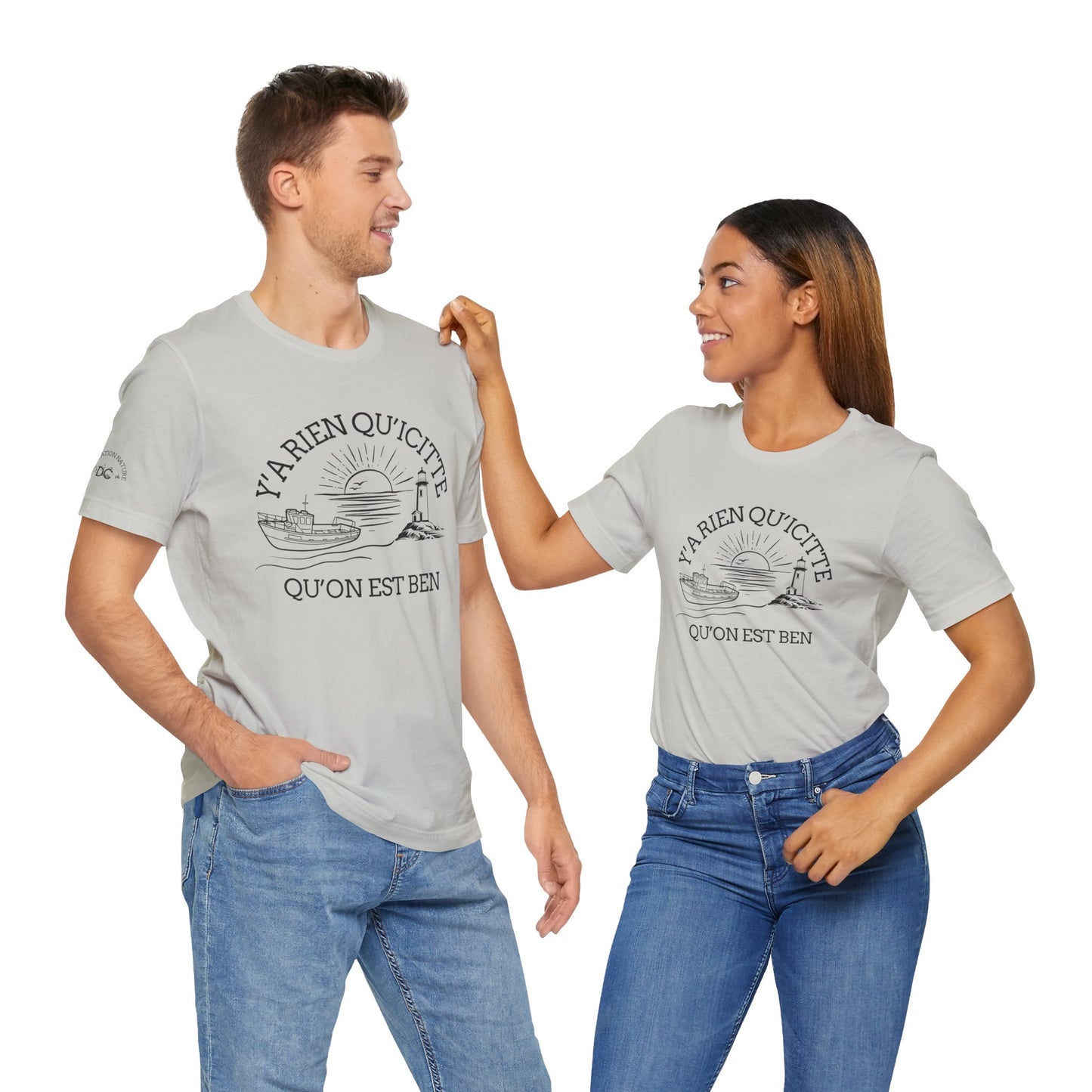 Sunset Sailboat Unisex Tee - Y'a rien qu'icitte Qu'on est ben - Crée_ation Nature DC