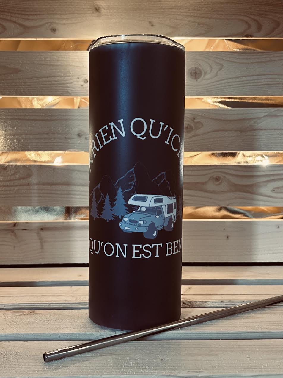 Bouteille isolée, Glow and the Dark  