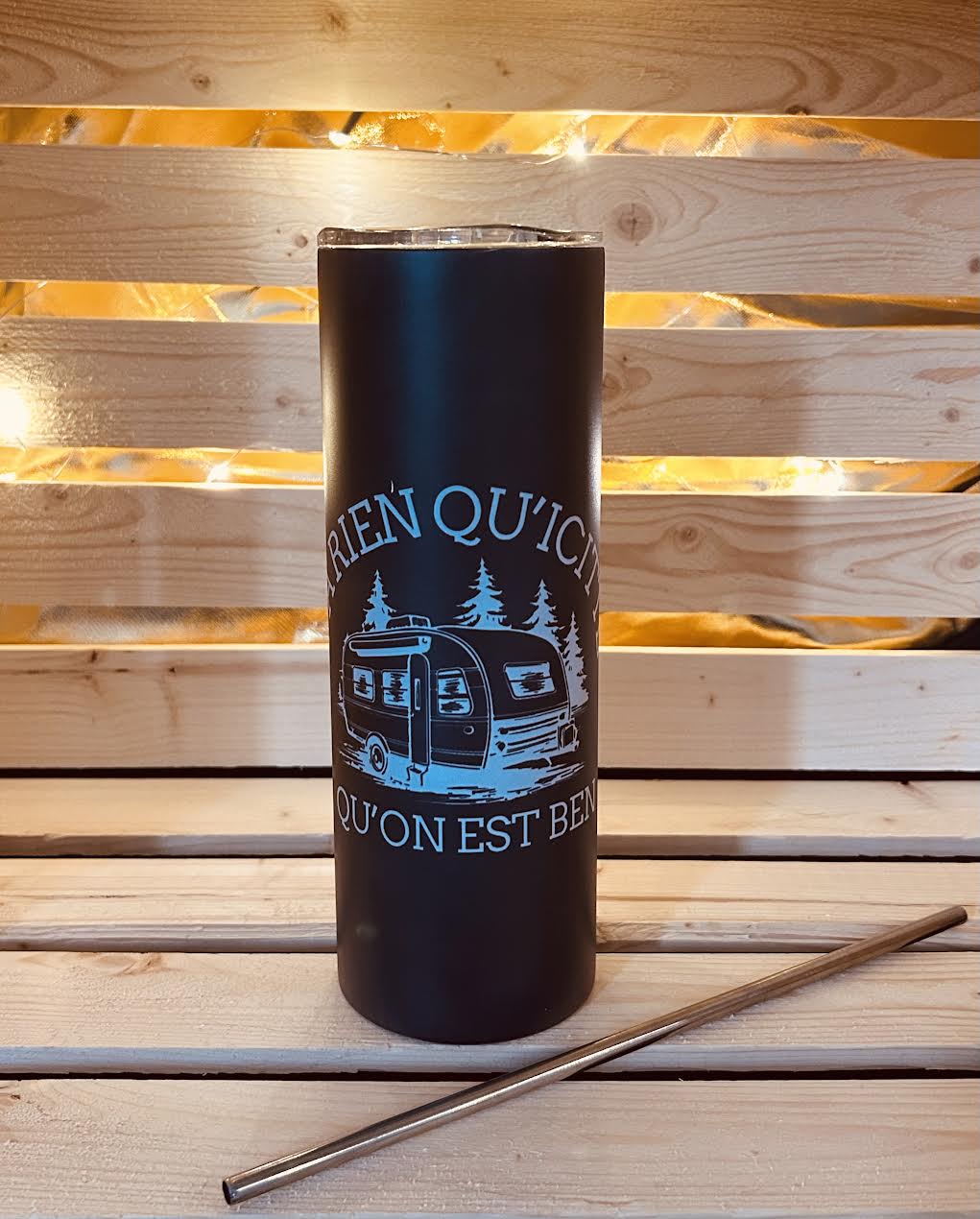 Bouteille isolée, Glow and the Dark  