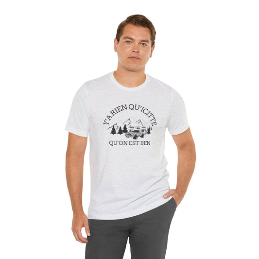 Adventure Spirit Unisex Short Sleeve Tee – 'Y'a Rien Qu'Icitte' Design-Crée_ation Nature DC