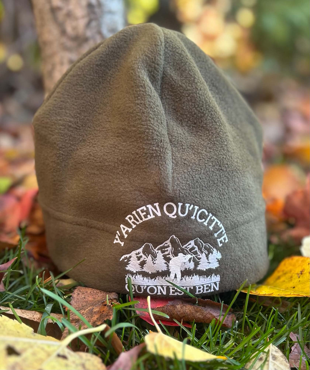 🌲 Tuque en polar vert kaki – Chasseur, Chasseuse, Montagne & Lac