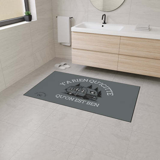 Tapis Camping-Inspired Heavy Duty Floor Mat - 'Y'a Rien Qu'icitte Qu'on Est Ben'