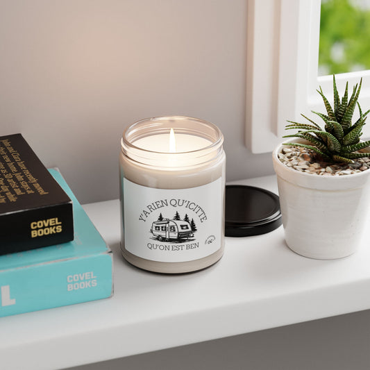 Scented Soy Candle - 'Y'a Rien Qu'Cit'te, Qu'on Est Ben' - Cozy Camping Vibes - Crée_ation Nature DC