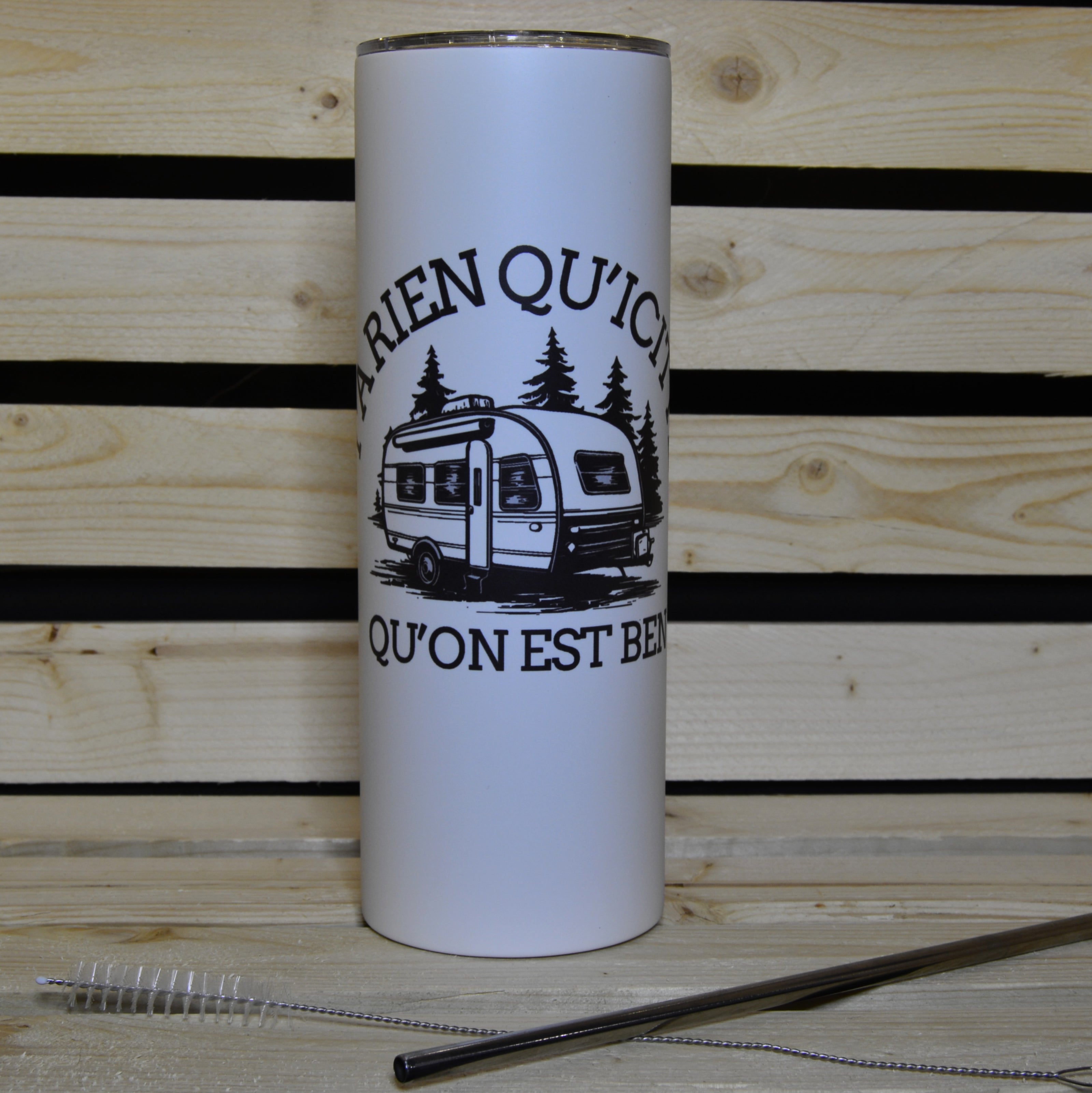 Bouteille isolée, Glow and the Dark  