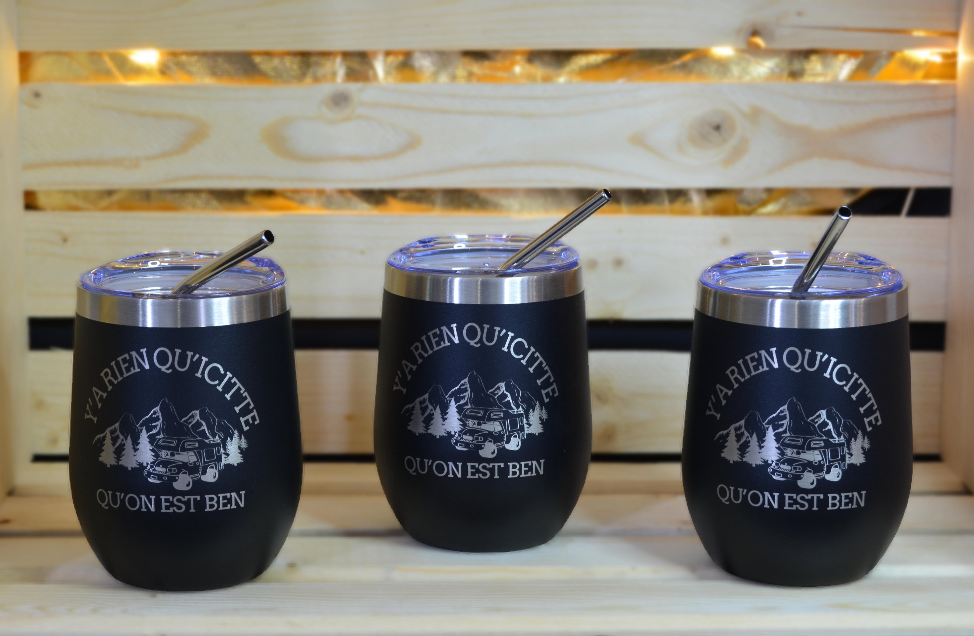 Tasse isolée gravé au laser 